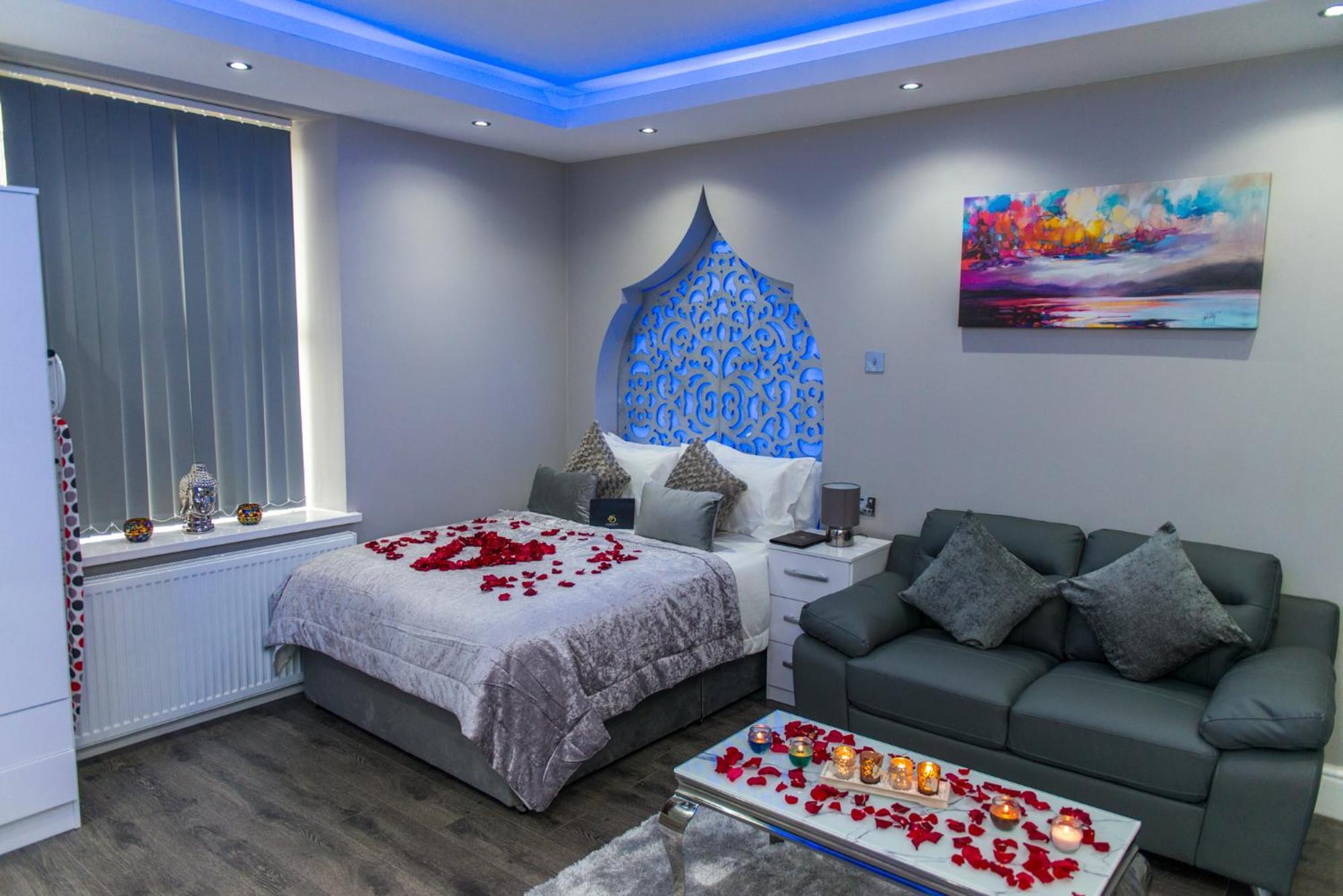 Aphrodite Suites Гаддерсфілд Номер фото