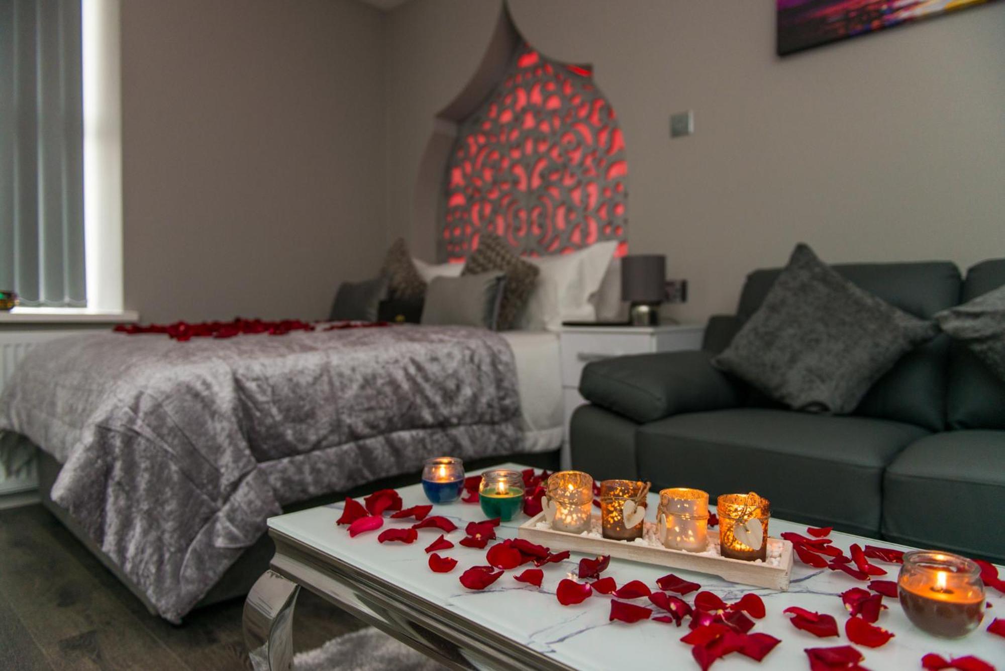 Aphrodite Suites Гаддерсфілд Номер фото